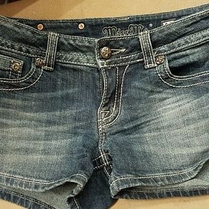 Pristine Miss Me denim shorts size 28
